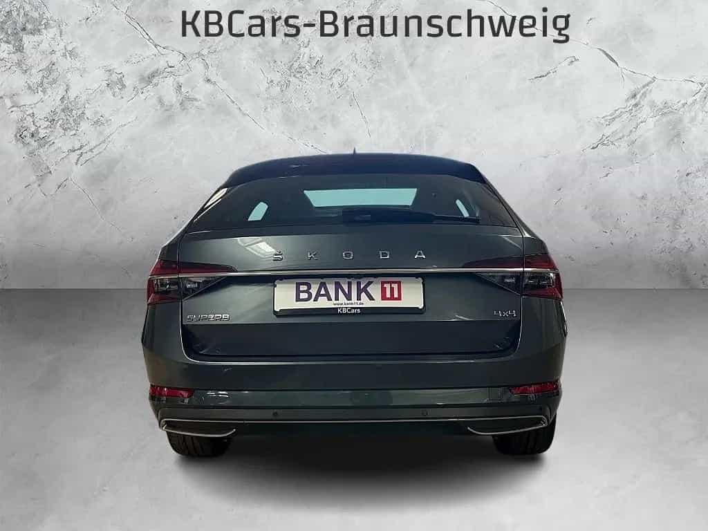 Skoda Superb Combi L&K 4x4*Navi*ViCo*AHK*Canton*Pano 02/2022-photo-6