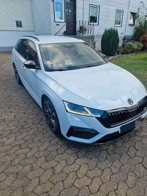 Skoda Octavia 2.0 TSI DSG RS PLUS COMBI RS PLUS 03/2021-photo-1