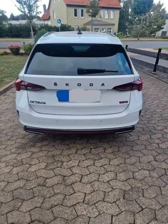 Skoda Octavia 2.0 TSI DSG RS PLUS COMBI RS PLUS 03/2021-photo-3