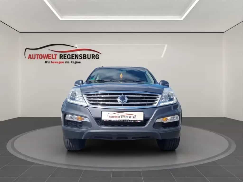 Ssangyong REXTON W Quartz 4WD W4x4/7 Sitzer/AHK Klima 09/2015-photo-1