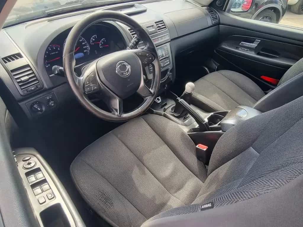 Ssangyong REXTON W Quartz 4WD W4x4/7 Sitzer/AHK Klima 09/2015-photo-10