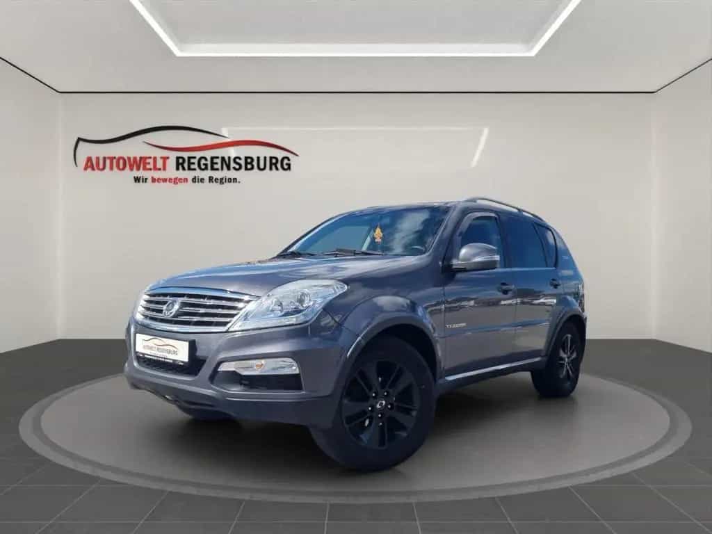 Ssangyong REXTON W Quartz 4WD W4x4/7 Sitzer/AHK Klima 09/2015-photo-2