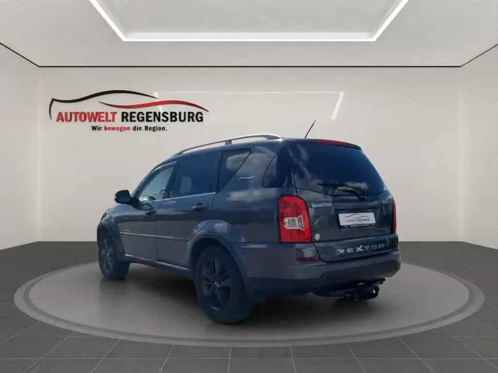 Ssangyong REXTON W Quartz 4WD W4x4/7 Sitzer/AHK Klima 09/2015-photo-5