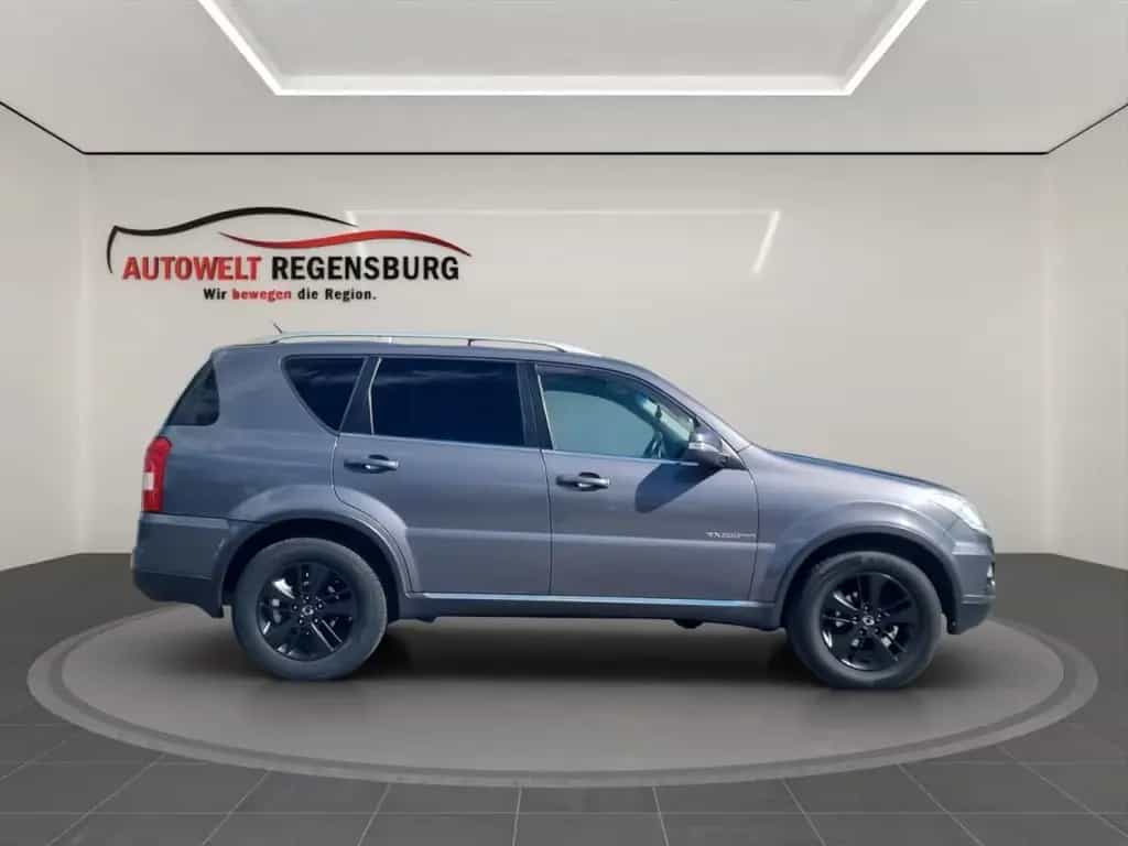 Ssangyong REXTON W Quartz 4WD W4x4/7 Sitzer/AHK Klima 09/2015-photo-6
