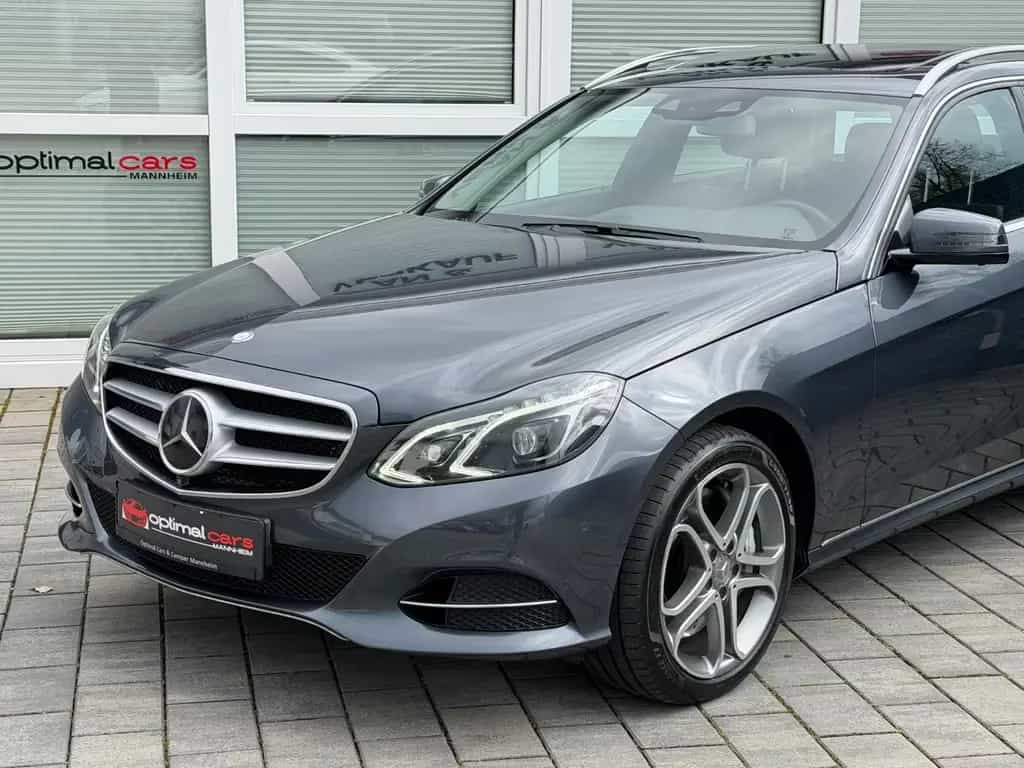 Mercedes-Benz E 500 E500 Kombi V8/ACC/STANDHZNG/360°/SITZBELÜFT/AHK 03/2014-photo-1