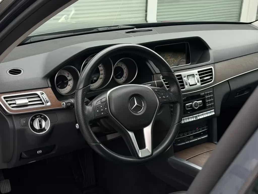 Mercedes-Benz E 500 E500 Kombi V8/ACC/STANDHZNG/360°/SITZBELÜFT/AHK 03/2014-photo-20