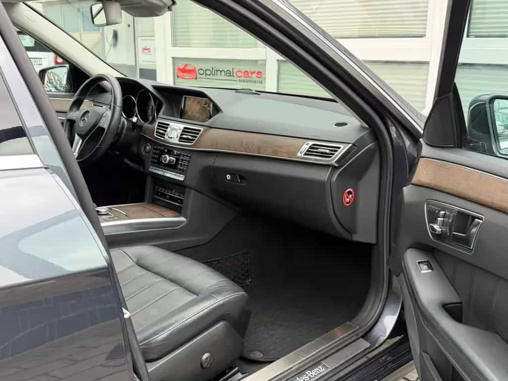 Mercedes-Benz E 500 E500 Kombi V8/ACC/STANDHZNG/360°/SITZBELÜFT/AHK 03/2014-photo-26