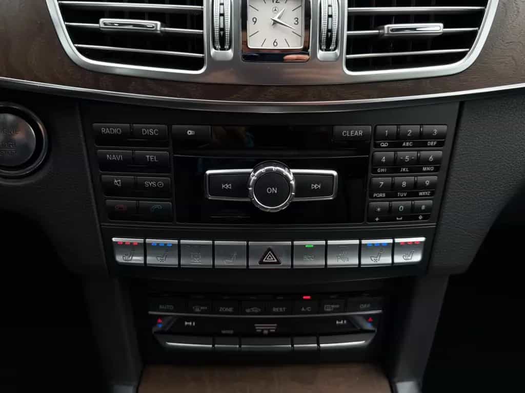 Mercedes-Benz E 500 E500 Kombi V8/ACC/STANDHZNG/360°/SITZBELÜFT/AHK 03/2014-photo-33