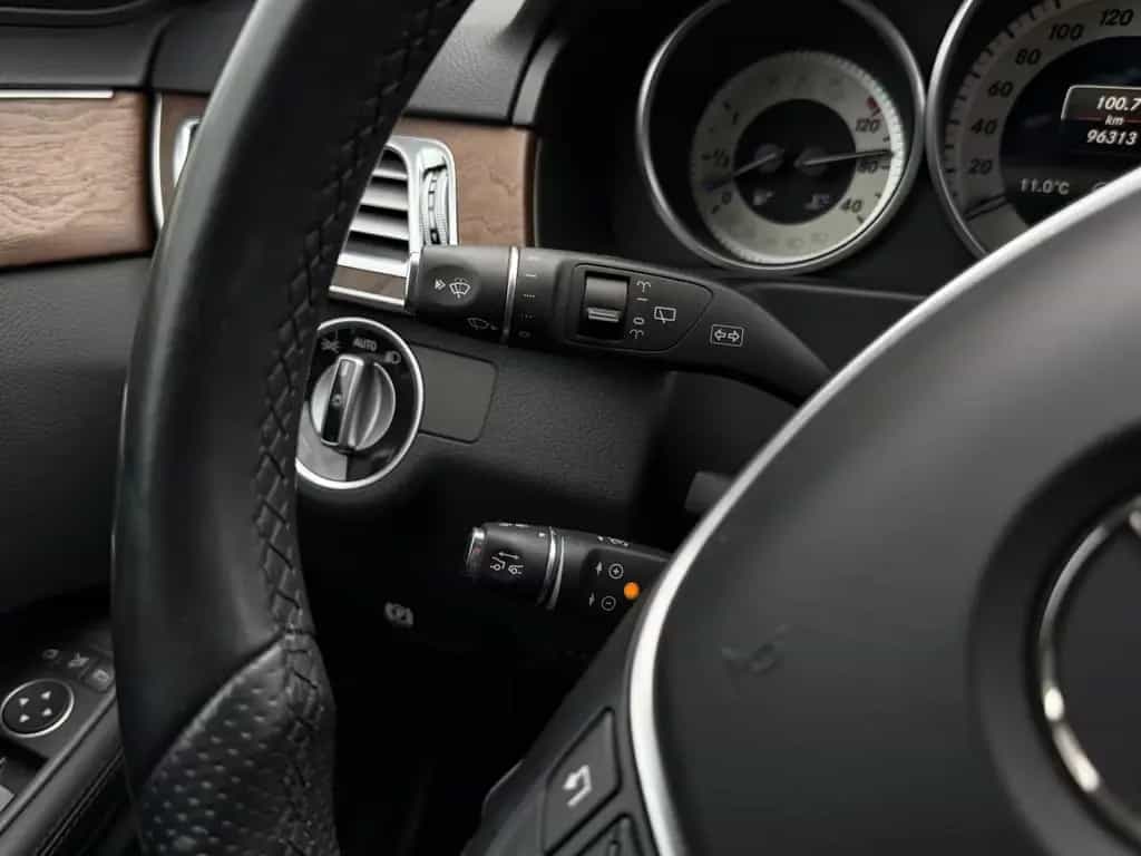 Mercedes-Benz E 500 E500 Kombi V8/ACC/STANDHZNG/360°/SITZBELÜFT/AHK 03/2014-photo-35
