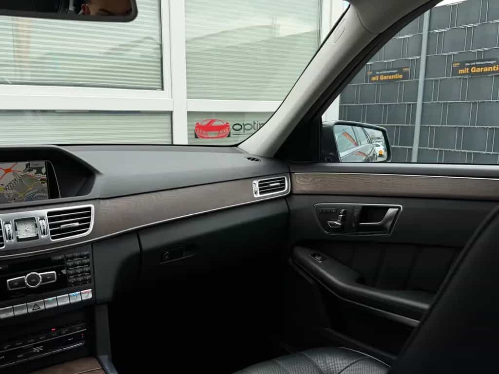 Mercedes-Benz E 500 E500 Kombi V8/ACC/STANDHZNG/360°/SITZBELÜFT/AHK 03/2014-photo-37