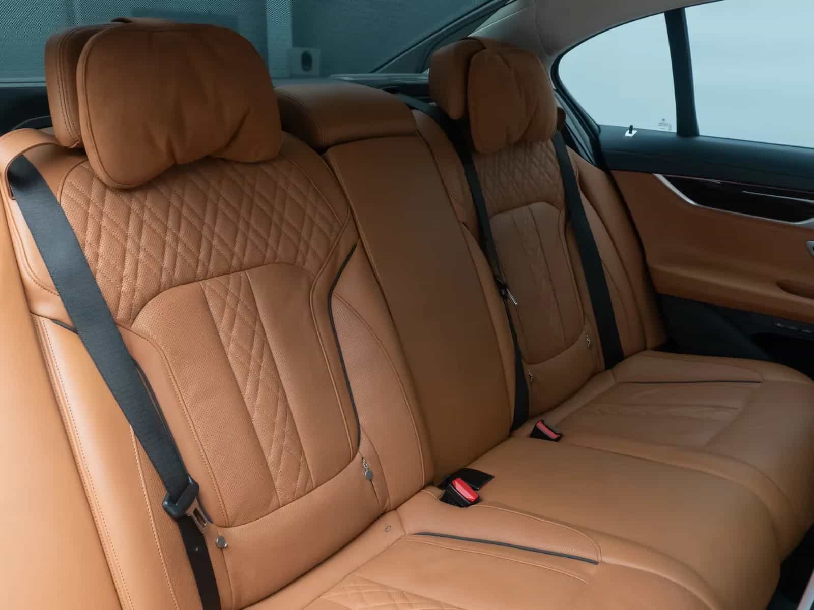 BMW 7 Series 04/2019-photo-29