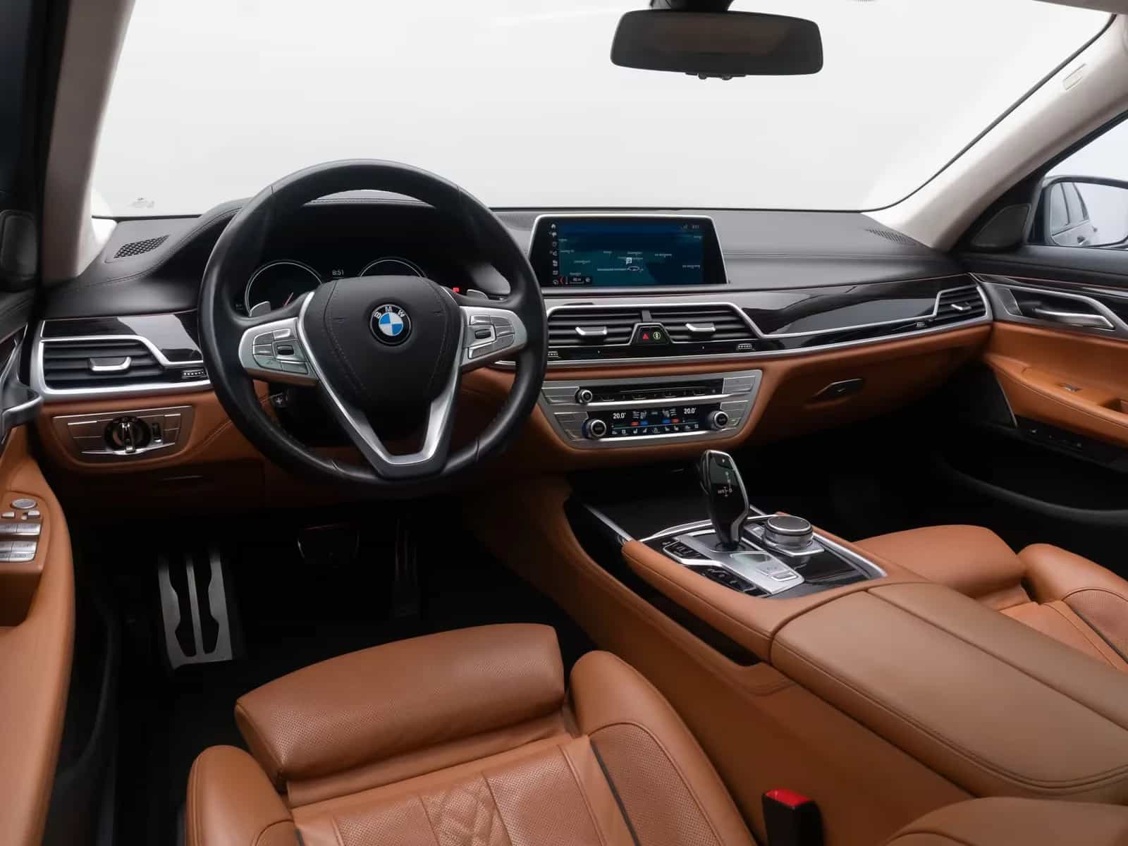 BMW 7 Series 04/2019-photo-38