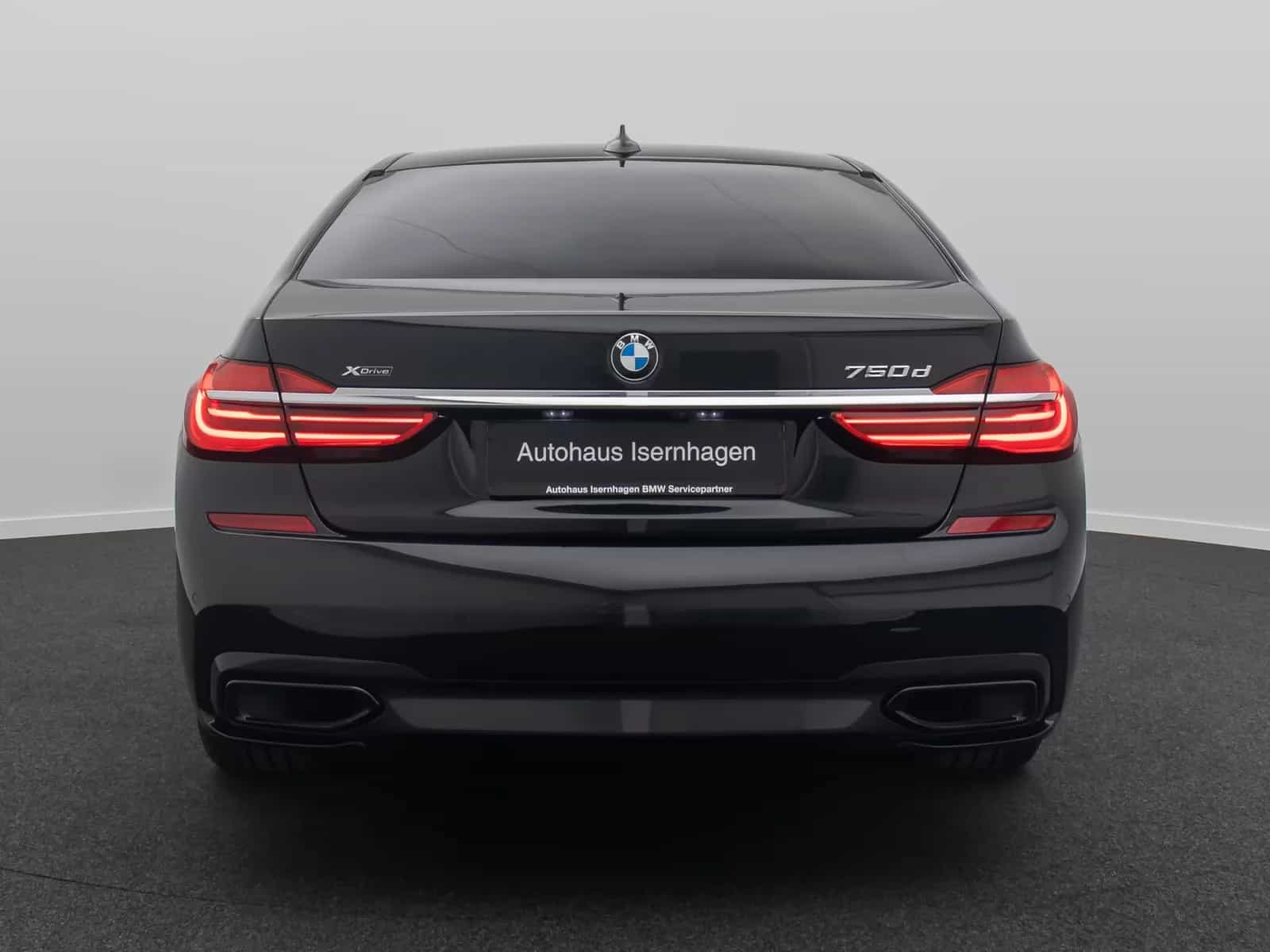 BMW 7 Series 04/2019-photo-7