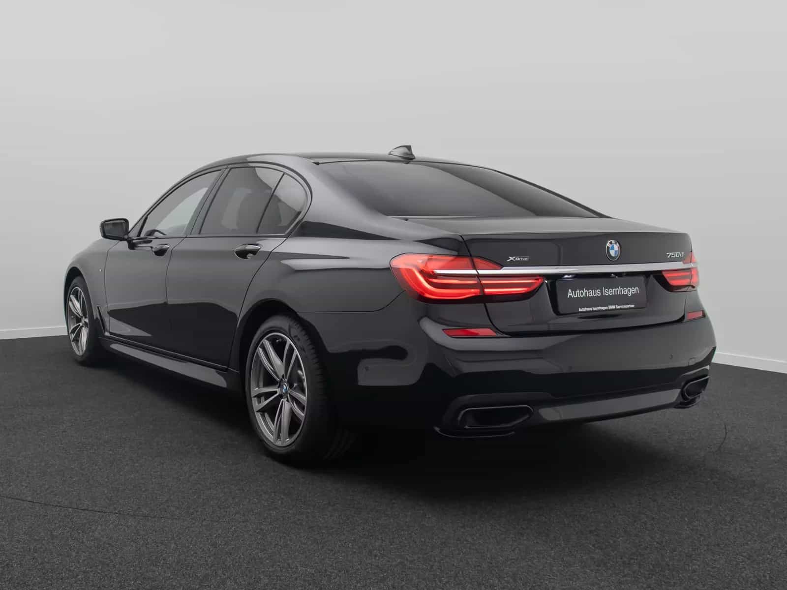 BMW 7 Series 04/2019-photo-8