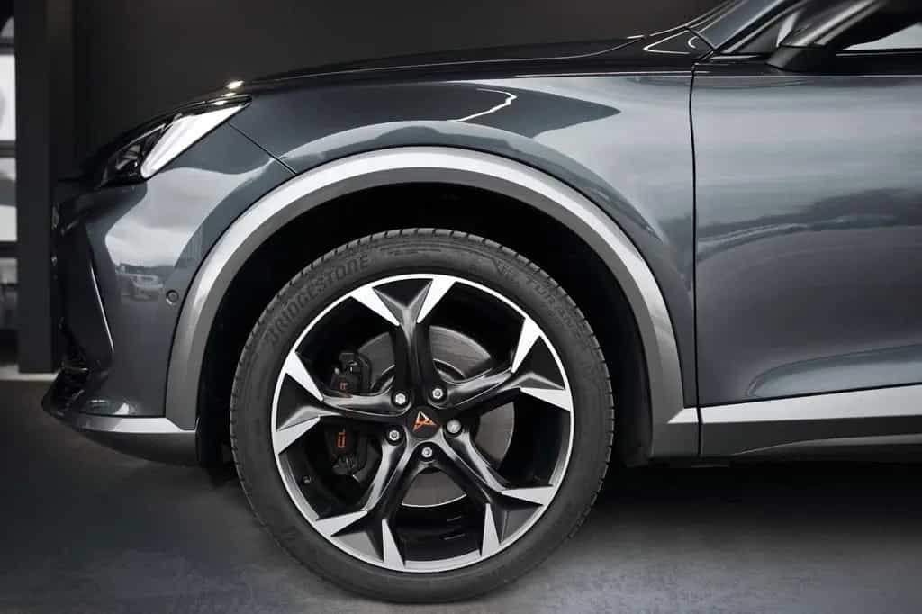 Cupra Formentor VZ 4Drive *Winterpaket*LED*DSG*SHZ*19* 08/2021-photo-26