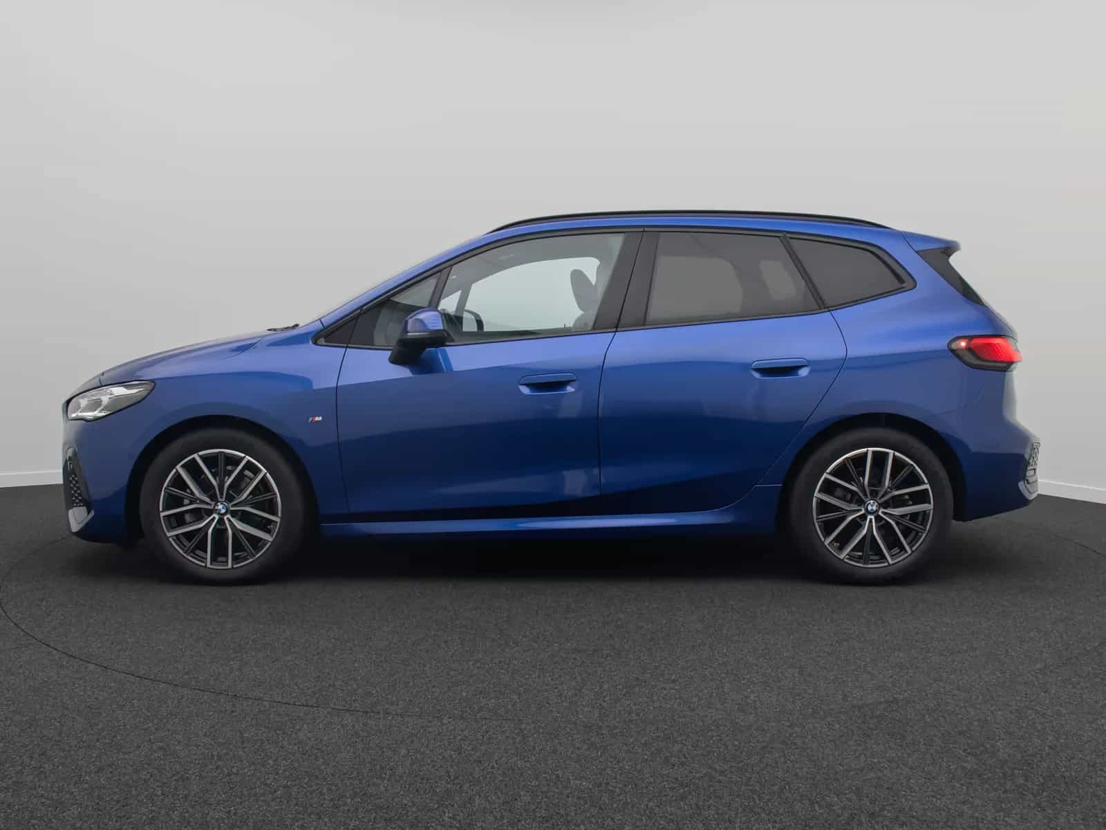 BMW 2 Series Active Tourer 02/2023-photo-10