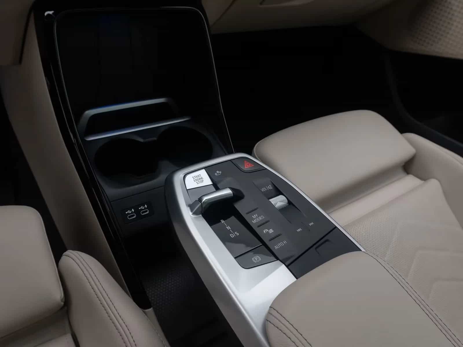 BMW 2 Series Active Tourer 02/2023-photo-21