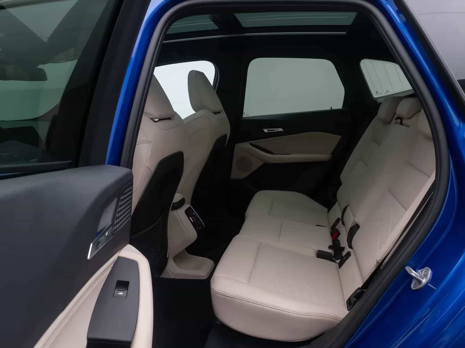 BMW 2 Series Active Tourer 02/2023-photo-24