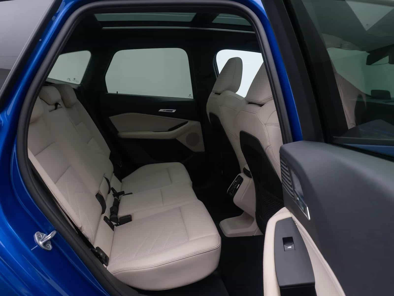 BMW 2 Series Active Tourer 02/2023-photo-25