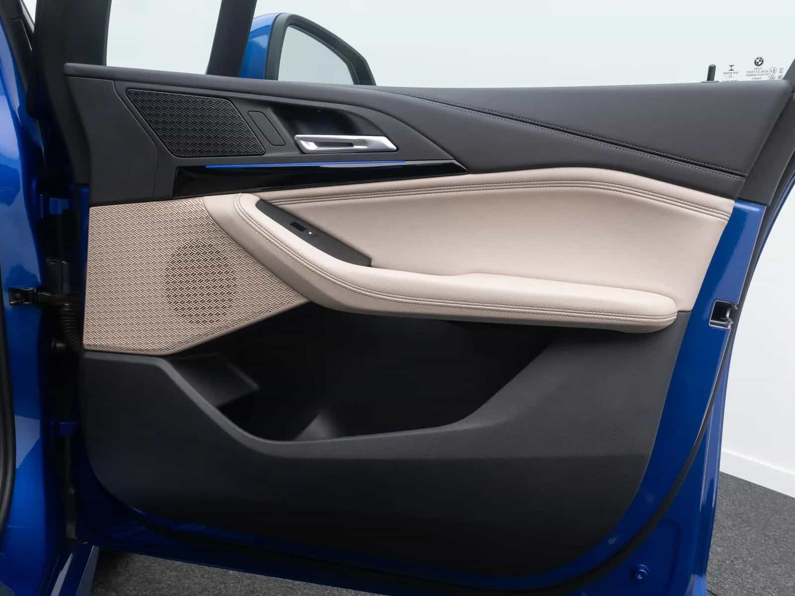 BMW 2 Series Active Tourer 02/2023-photo-31