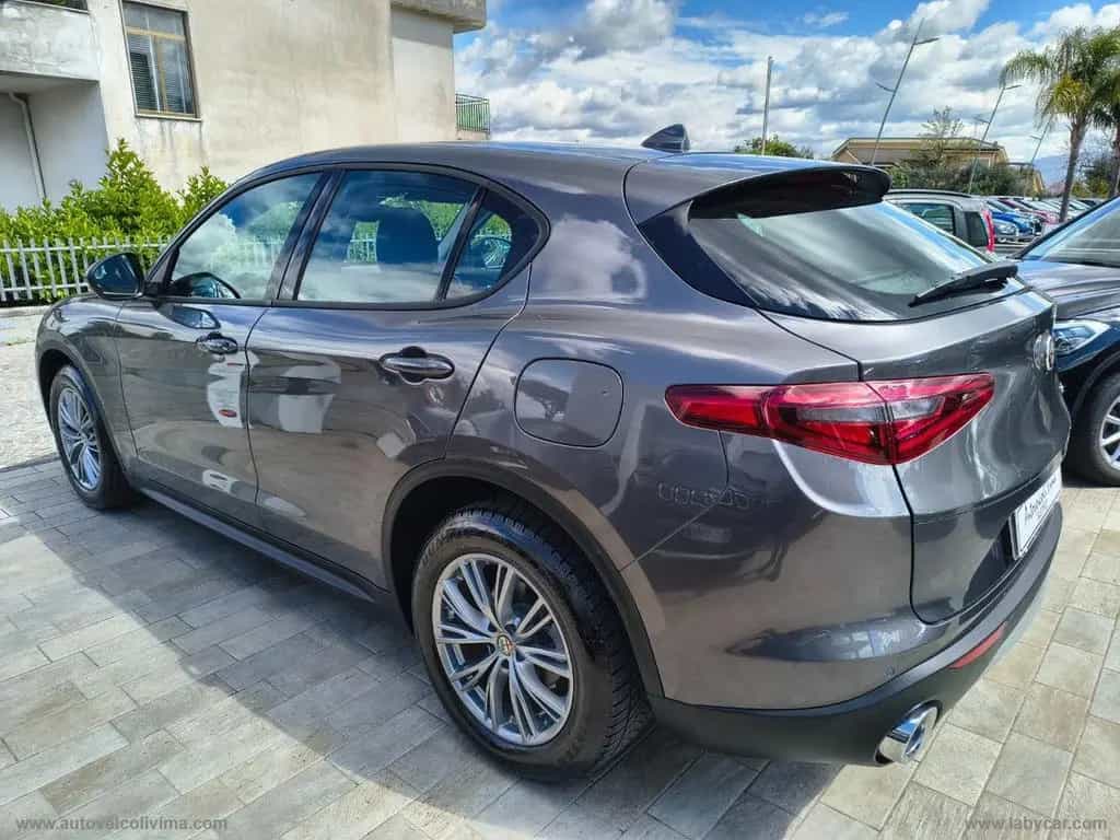 Alfa Romeo Stelvio ROMEO Stelvio 2.2 T.diesel 160CV AT8 RWD Bu 10/2021-photo-3