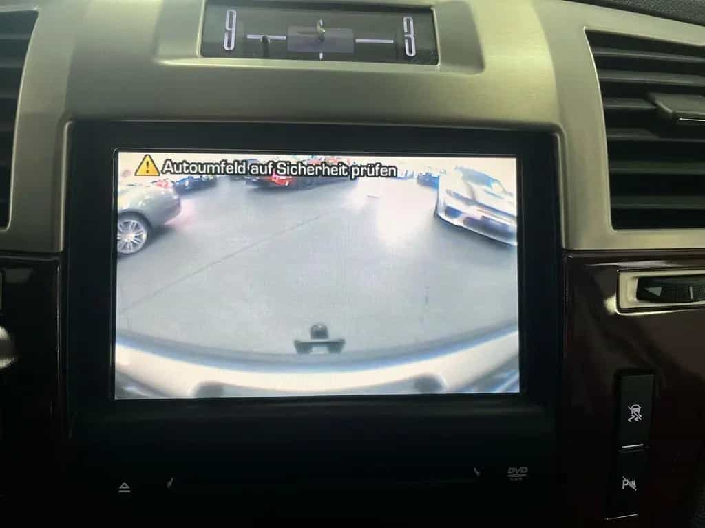 Cadillac Escalade 6,2l V8/EU-Modell/6-Sitzer/TÜV 2027/AHK 01/2010-photo-21