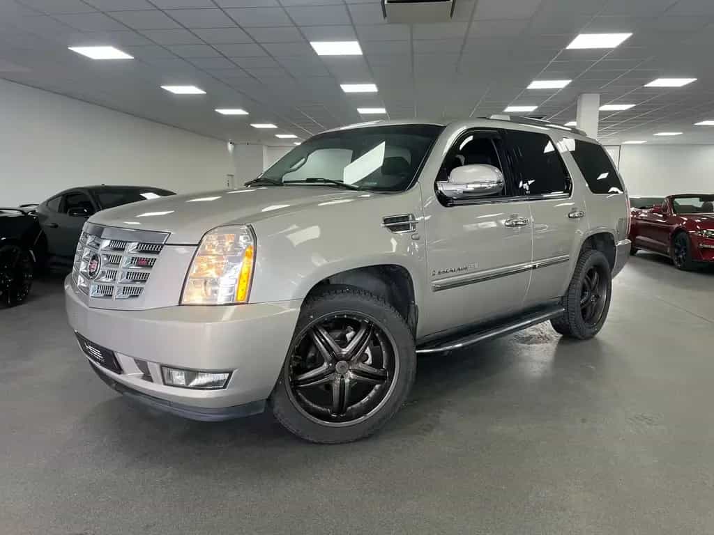 Cadillac Escalade 6,2l V8/EU-Modell/6-Sitzer/TÜV 2027/AHK 01/2010-photo-3