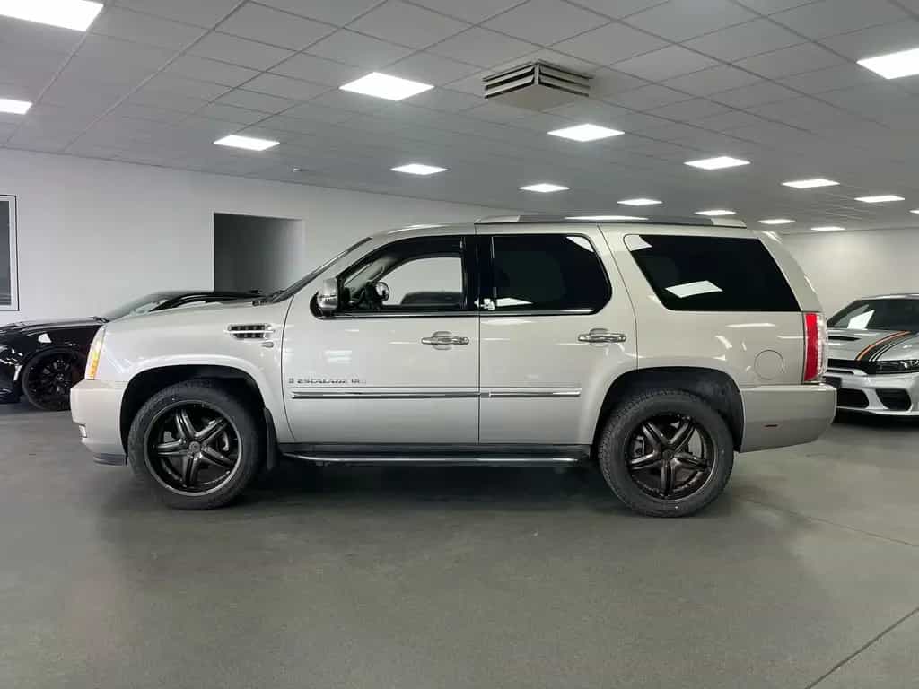 Cadillac Escalade 6,2l V8/EU-Modell/6-Sitzer/TÜV 2027/AHK 01/2010-photo-6