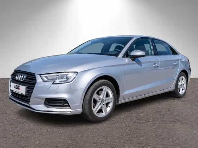 Audi A3 Limousine 1.5 TFSI Xenon Navi PDC SHZ AHK 08/2017-photo-1