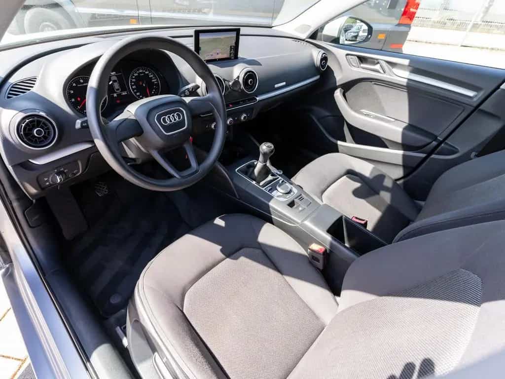 Audi A3 Limousine 1.5 TFSI Xenon Navi PDC SHZ AHK 08/2017-photo-11