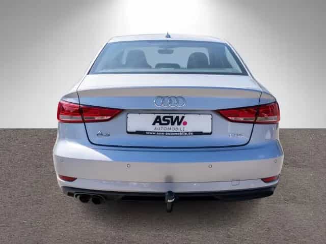 Audi A3 Limousine 1.5 TFSI Xenon Navi PDC SHZ AHK 08/2017-photo-5