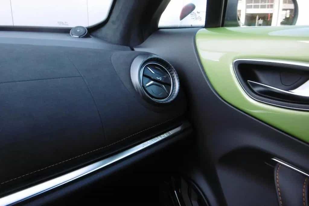 Alpine A110 S+Carbondach+RFK+Focal-High-Perform. Sound 05/2024-photo-36