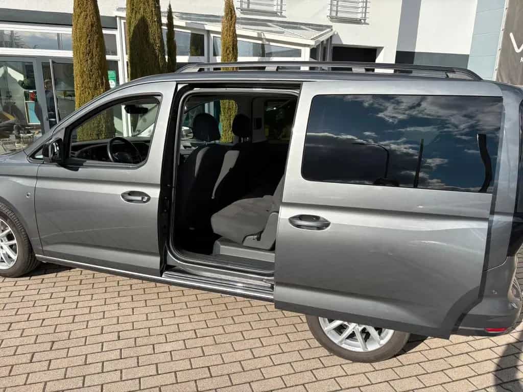 Volkswagen Caddy Basis Maxi 7Sitzer /Auto 09/2021-photo-11