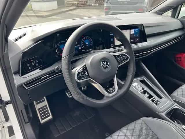 Volkswagen Golf VIII Variant R-Line Matrix Pano AHK DCC 08/2022-photo-12