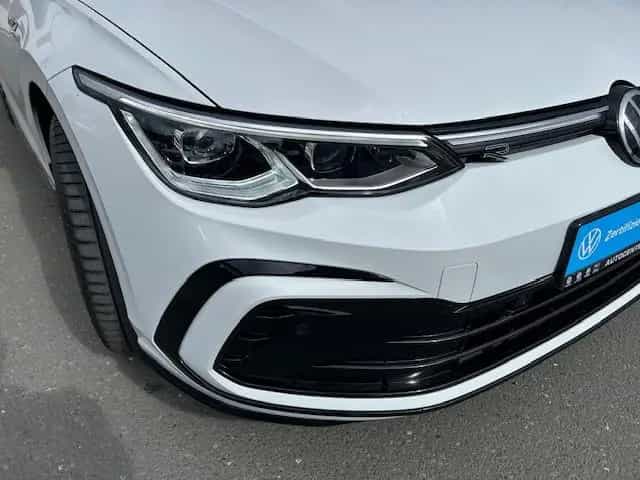 Volkswagen Golf VIII Variant R-Line Matrix Pano AHK DCC 08/2022-photo-6