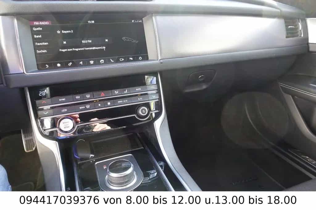 Jaguar XF Sportbrake R-Sport AWD Automatik 04/2019-photo-37