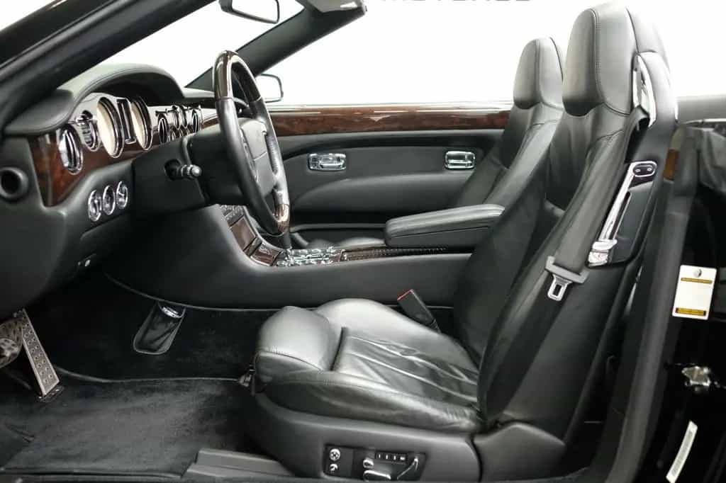 Bentley Azure /BEWERTUNG NOTE 2+/SERVICE 12.000€/HISTORIE 07/2008-photo-11