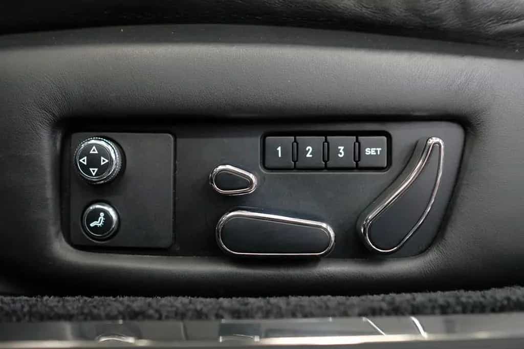 Bentley Azure /BEWERTUNG NOTE 2+/SERVICE 12.000€/HISTORIE 07/2008-photo-20