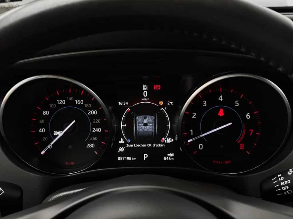 Jaguar F-Pace Prestige AWD 8G *10Wege*Meridian*Tempomat 04/2017-photo-19