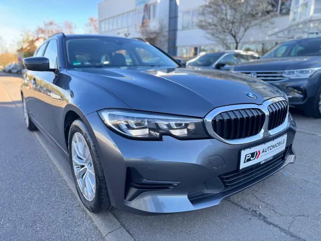 BMW 320 d Touring xDrive Navi LED Live Cockpit PDC 1 02/2022-photo-7