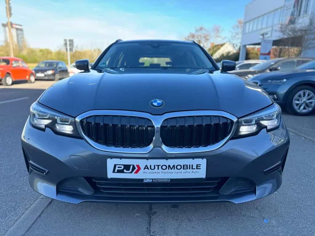 BMW 320 d Touring xDrive Navi LED Live Cockpit PDC 1 02/2022-photo-8