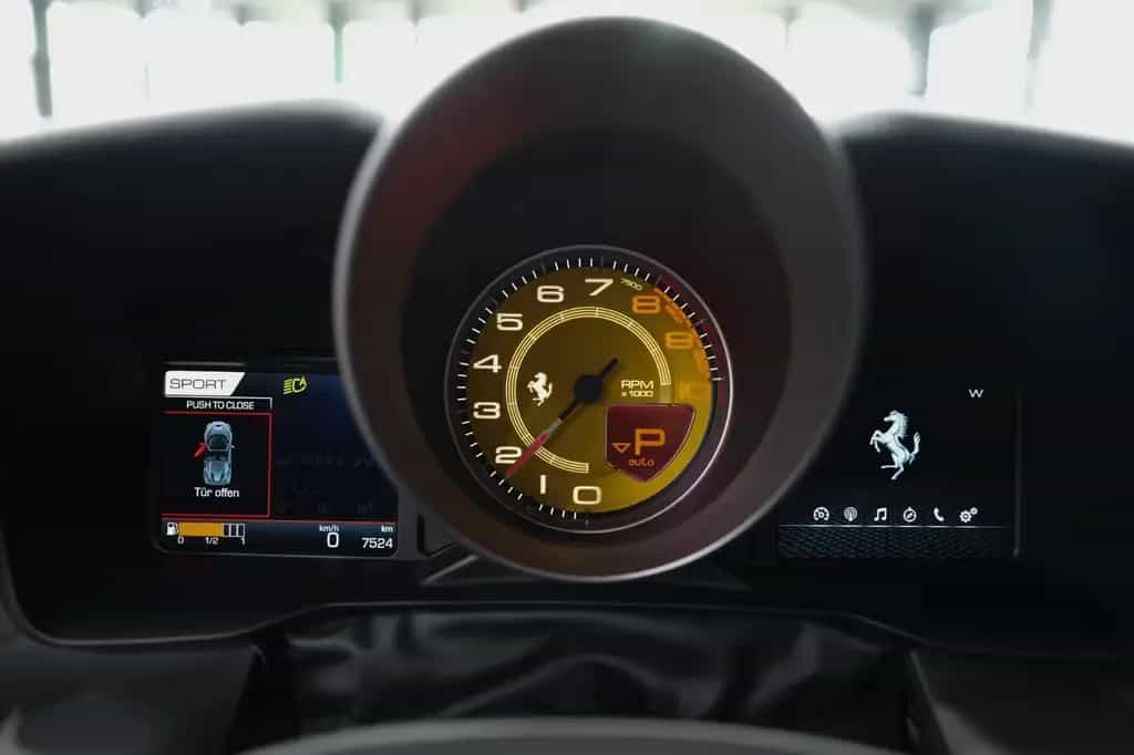 Ferrari F8 Spider*RACING-SEATS*LIFT*PASSENGER-DISPLAY* 07/2023-photo-17