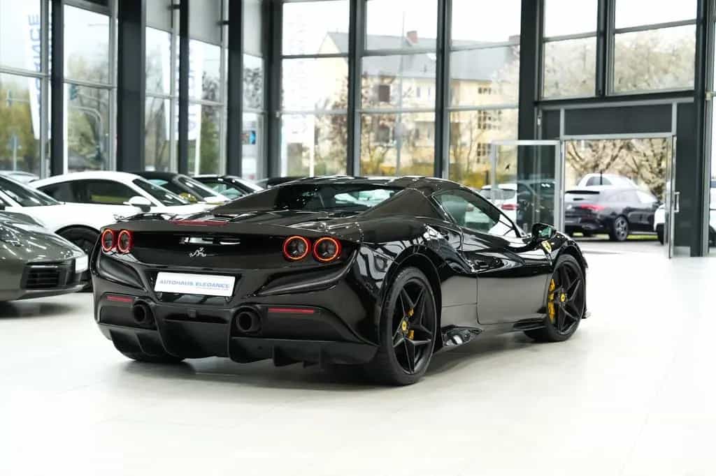 Ferrari F8 Spider*RACING-SEATS*LIFT*PASSENGER-DISPLAY* 07/2023-photo-2
