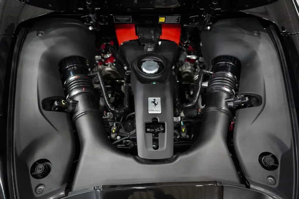 Ferrari F8 Spider*RACING-SEATS*LIFT*PASSENGER-DISPLAY* 07/2023-photo-27