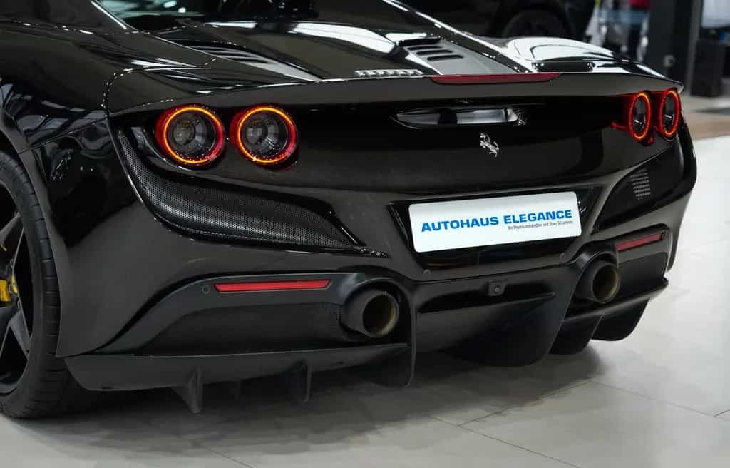 Ferrari F8 Spider*RACING-SEATS*LIFT*PASSENGER-DISPLAY* 07/2023-photo-9