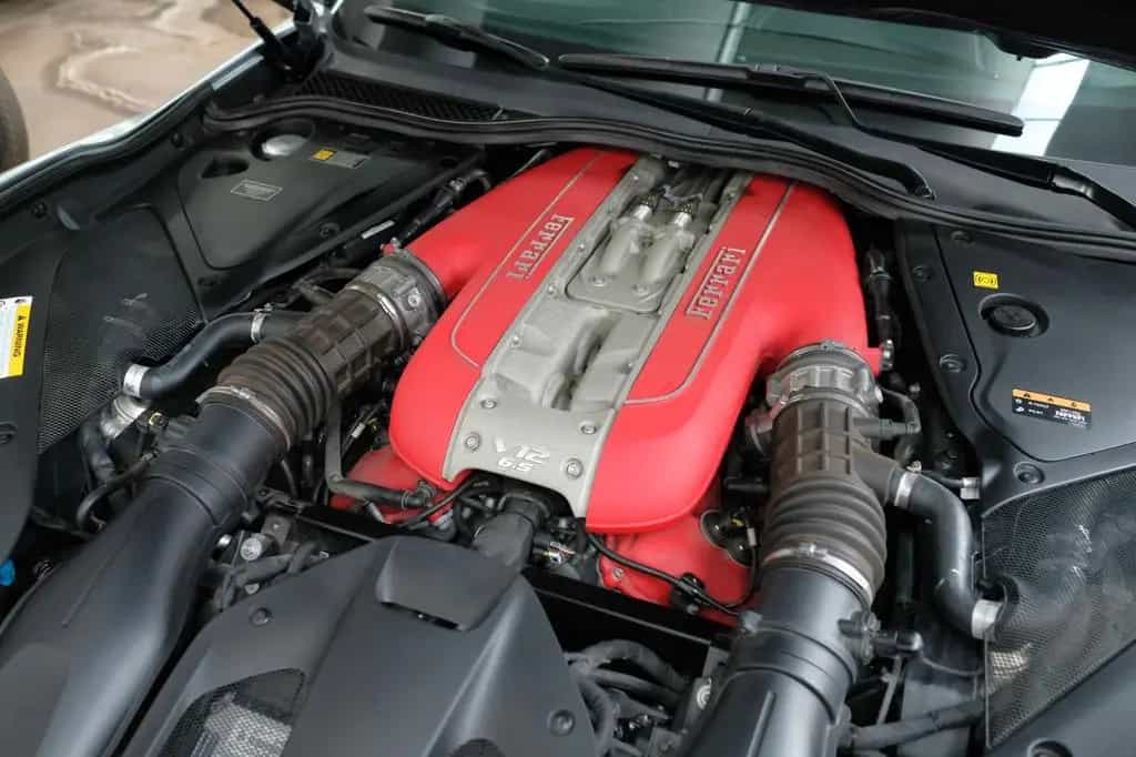 Ferrari 812 GTS/CARBON/LIFT/JBL/SURROUND VIEW/ALCANTARA 03/2024-photo-25