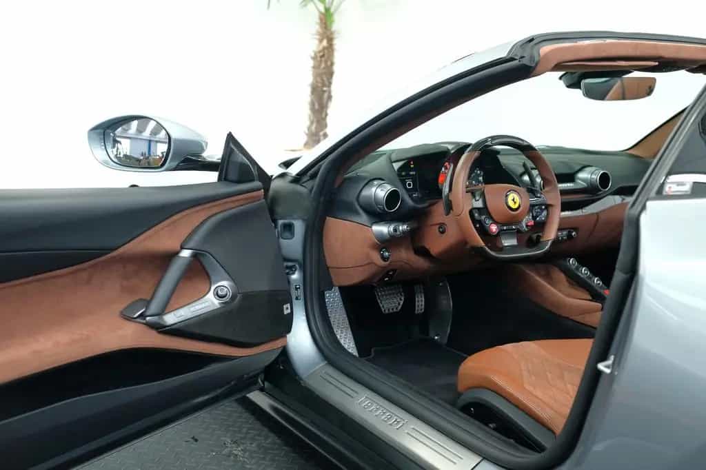 Ferrari 812 GTS/CARBON/LIFT/JBL/SURROUND VIEW/ALCANTARA 03/2024-photo-8