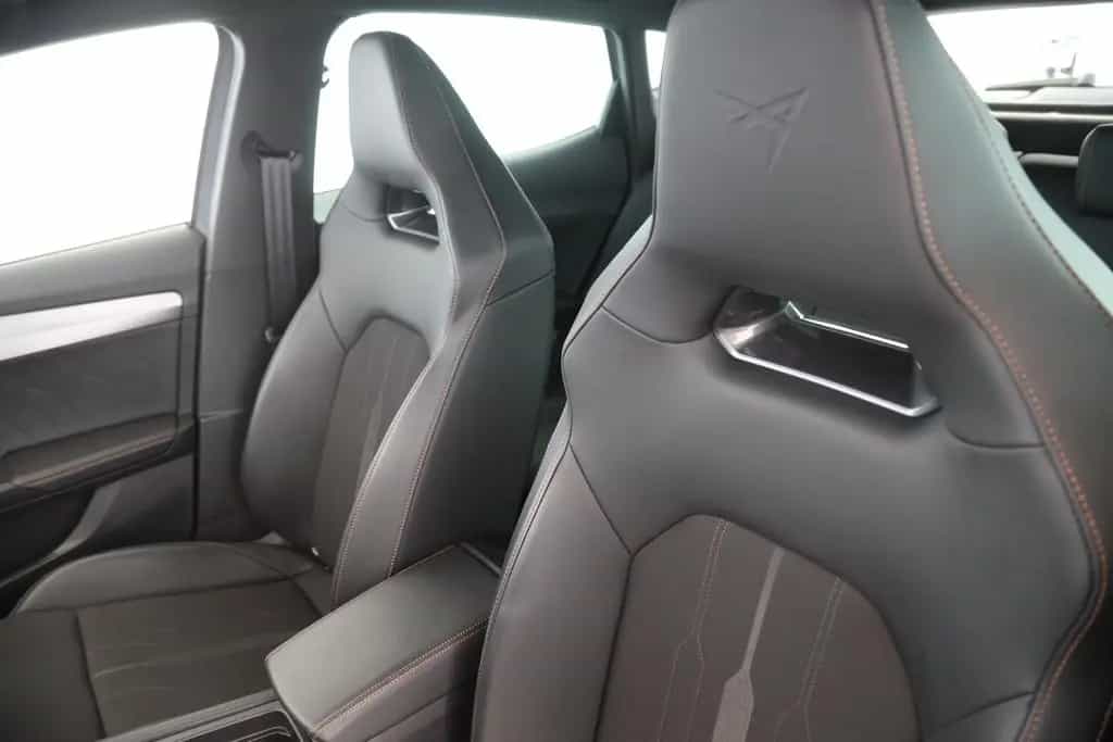 Cupra Formentor 2.0 TSI DSG 4Drive VZ | PANO | NAVI | 02/2023-photo-11