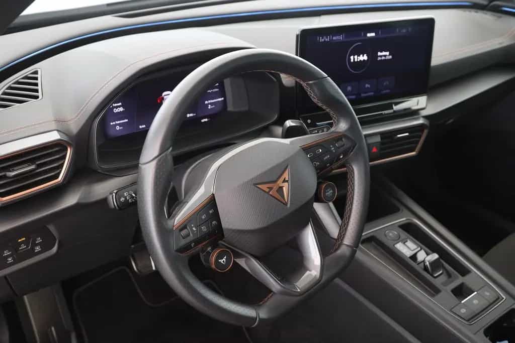 Cupra Formentor 2.0 TSI DSG 4Drive VZ | PANO | NAVI | 02/2023-photo-13