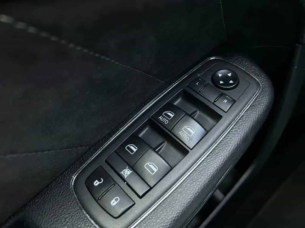 Dodge Charger 5.7L R/T Autom. Blacktop Schiebedach 08/2021-photo-16